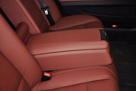 2013款宝马730Li领先型