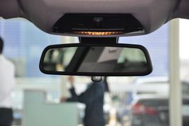 2013款宝马730Li领先型