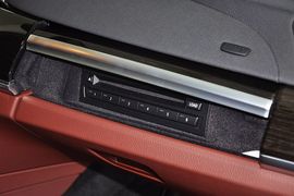 2013款宝马730Li领先型