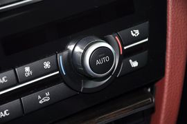 2013款宝马730Li领先型