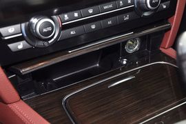 2013款宝马730Li领先型