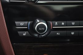 2013款宝马730Li领先型
