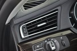2013款宝马730Li领先型