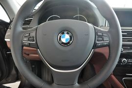 2013款宝马730Li领先型