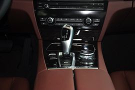 2013款宝马730Li领先型