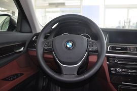 2013款宝马730Li领先型