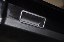 2011款江淮瑞鹰2.0L两驱经典型