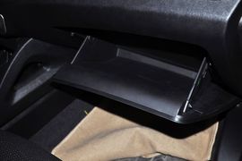 2011款江淮瑞鹰2.0L两驱经典型