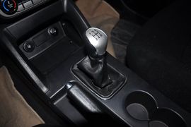 2011款江淮瑞鹰2.0L两驱经典型