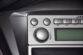 2011款江淮瑞鹰2.0L两驱经典型