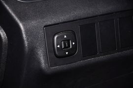 2011款江淮瑞鹰2.0L两驱经典型