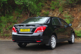 2013款众泰Z300