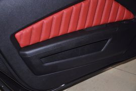 2013款福特野马3.7L
