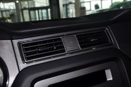 2013款福特野马3.7L