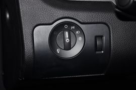 2013款福特野马3.7L