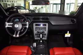 2013款福特野马3.7L