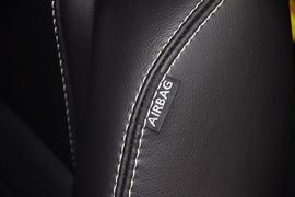 2013款福特野马3.7L