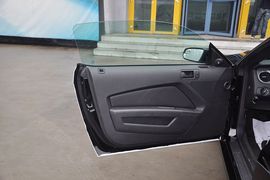 2013款福特野马3.7L