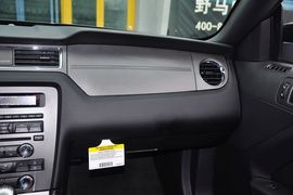 2013款福特野马3.7L