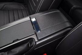 2013款福特野马3.7L