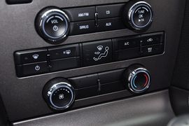 2013款福特野马3.7L