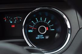 2013款福特野马3.7L