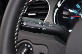 2013款福特野马3.7L