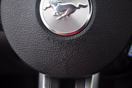 2013款福特野马3.7L