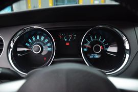 2013款福特野马3.7L