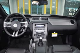 2013款福特野马3.7L