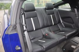 2013款福特野马GT