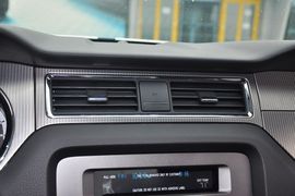 2013款福特野马GT