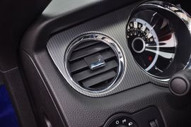 2013款福特野马GT