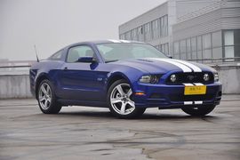 2013款福特野马GT