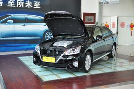 2012款丰田皇冠2.5