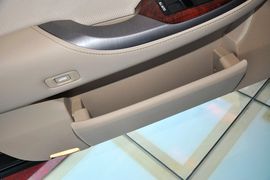 2012款丰田皇冠2.5