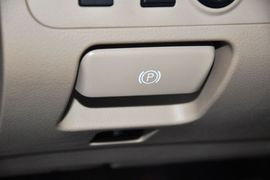 2012款丰田皇冠2.5