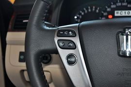 2012款丰田皇冠2.5