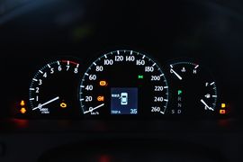 2012款丰田皇冠2.5