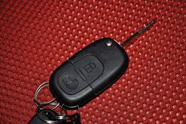 2013款东风风神H30