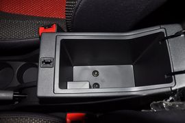 2013款东风风神H30