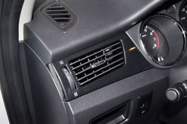 2013款东风风神H30