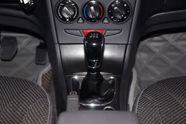 2013款东风风神H30