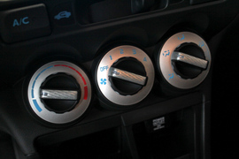 2013款广汽本田理念S1