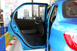 2013款广汽本田理念S1