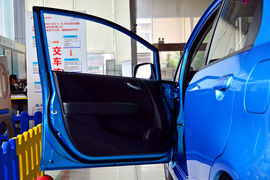 2013款广汽本田理念S1