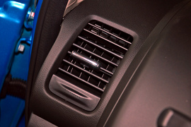 2013款广汽本田理念S1