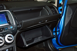 2013款广汽本田理念S1