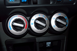 2013款广汽本田理念S1