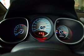 2013款广汽本田理念S1